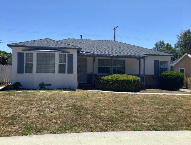 8920 Darby Ave