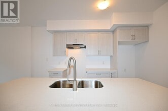 32 Winery Wy in Barrie, ON - Building Photo - Building Photo