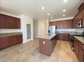 4427 Andrea Dr in Merced, CA - Building Photo - Building Photo