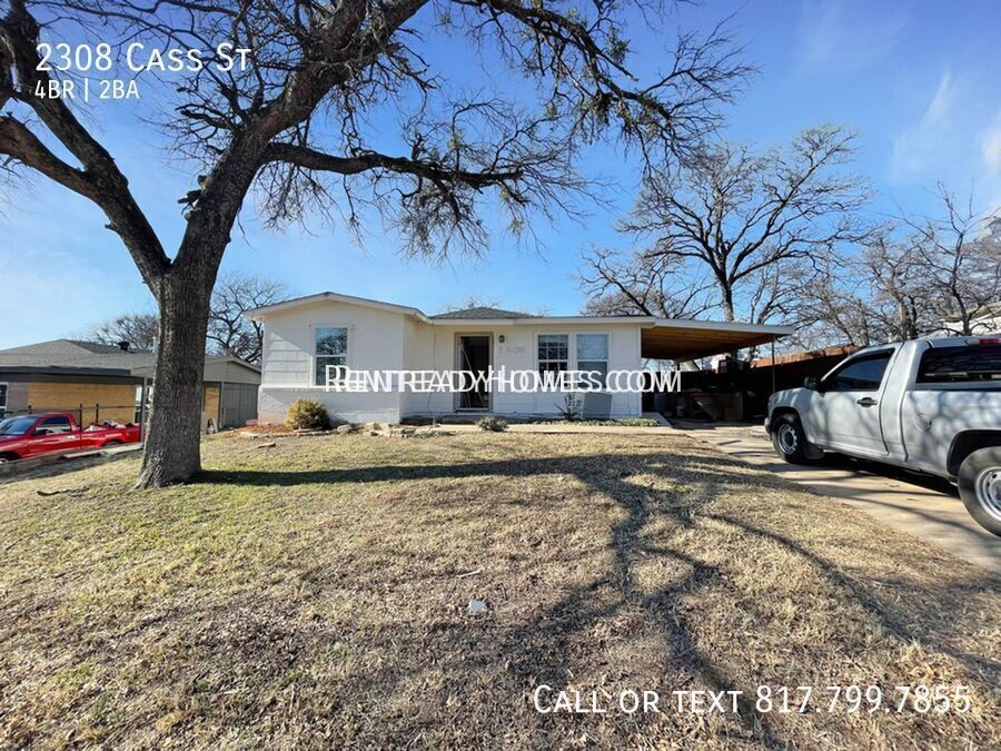 2308 Cass St in Fort Worth, TX - Building Photo