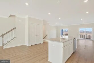 237 Summit Point Blvd in Bowie, MD - Building Photo - Building Photo