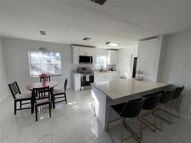 801 North Blvd W in Davenport, FL - Building Photo - Building Photo