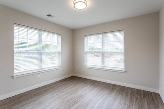 Trail Run Apartments in Vernon, CT - Foto de edificio - Interior Photo