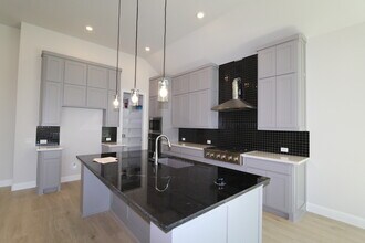 1323 19th St in Northlake, TX - Building Photo - Building Photo