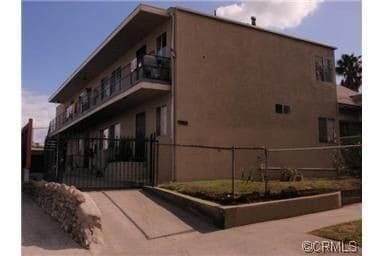 1110 S Kenmore Ave, Unit 6 in Los Angeles, CA - Building Photo