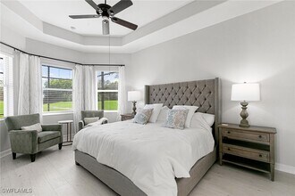 6096 Dogleg Dr in Naples, FL - Building Photo - Building Photo