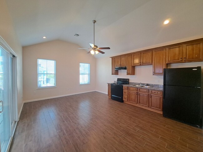property at 614 S Rocheblave St