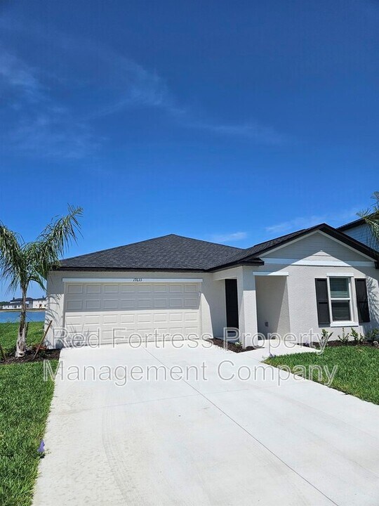 17633 Paradiso Wy in North Fort Myers, FL - Building Photo