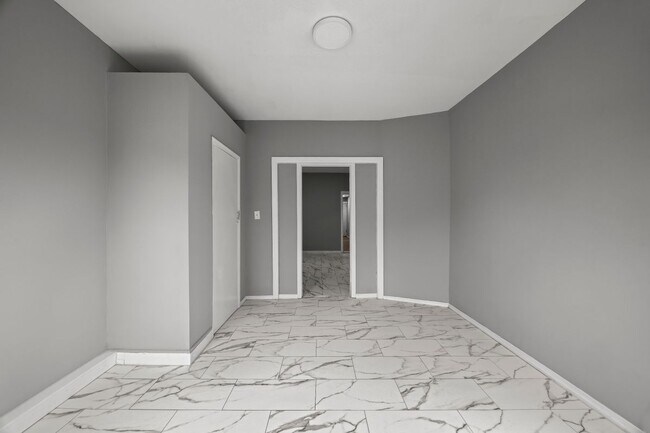 69 Rosa Parks Blvd in Paterson, NJ - Building Photo - Building Photo