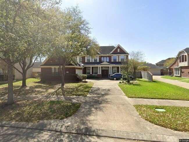 property at 4627 Lake Knoll Ct