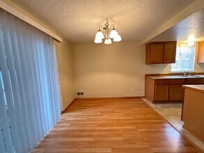 9105 1st Pl NE in Lake Stevens, WA - Building Photo - Building Photo