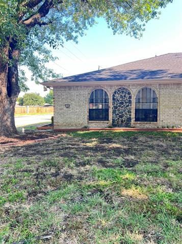 property at 2765 Meadow Gate Ln
