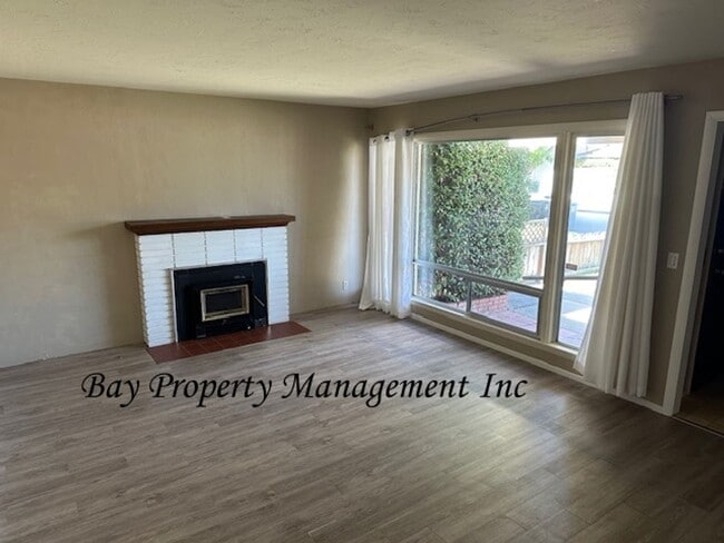 52 San Pedro St in Salinas, CA - Building Photo - Building Photo