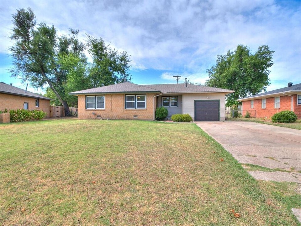 710 Highland Pkwy in Norman, OK - Building Photo