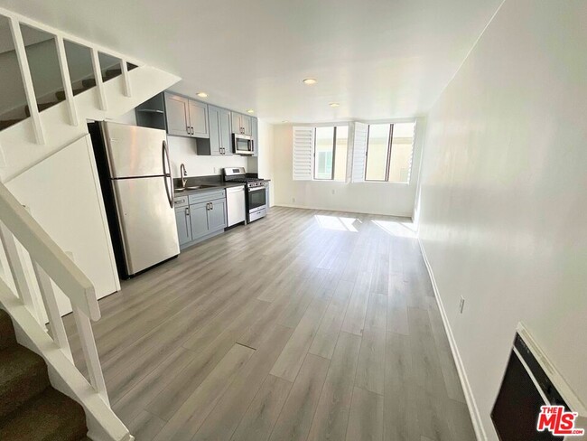 property at 14 Mast St