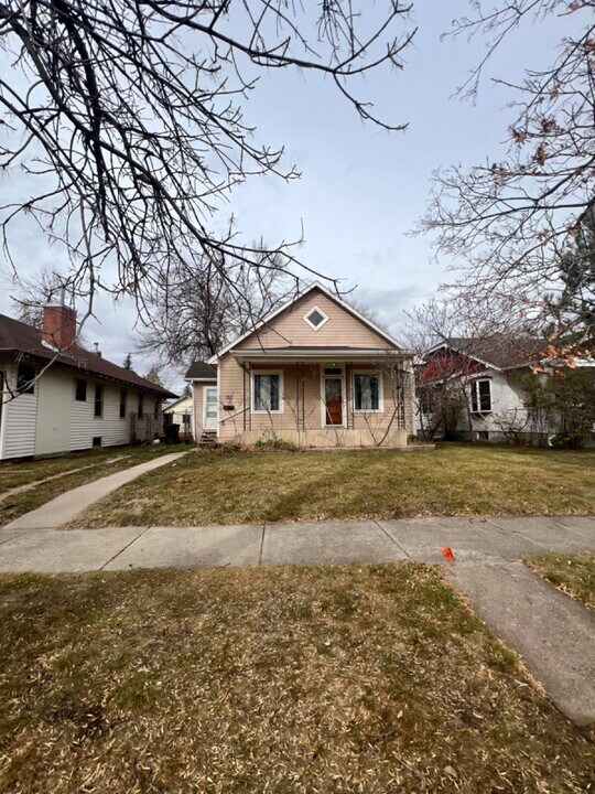 710 E 22nd St in Cheyenne, WY - Building Photo