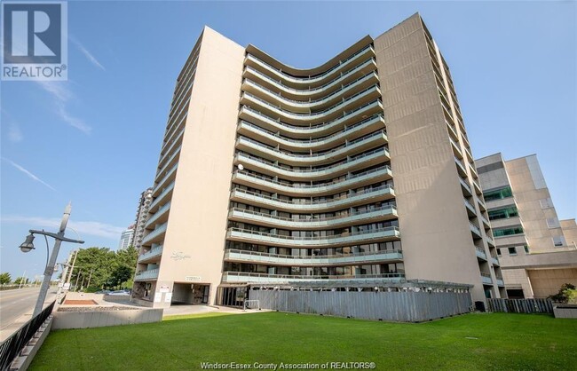 property at 111 Riverside Dr E