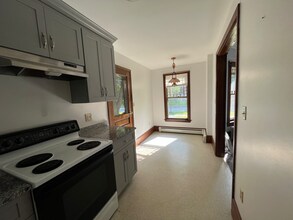 410 N State St-Unit -1 in Concord, NH - Building Photo - Building Photo