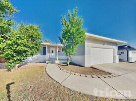 2920 Palo Verde Way in Antioch, CA - Building Photo