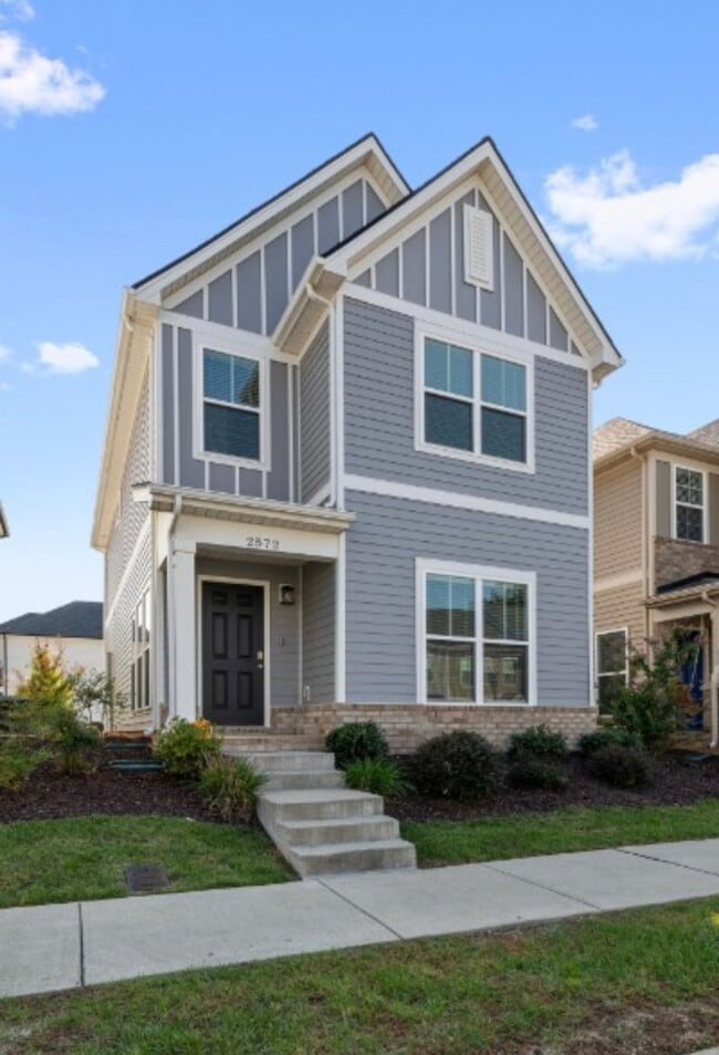 2572 Napa Valley Way in Columbia, TN - Building Photo - Building Photo