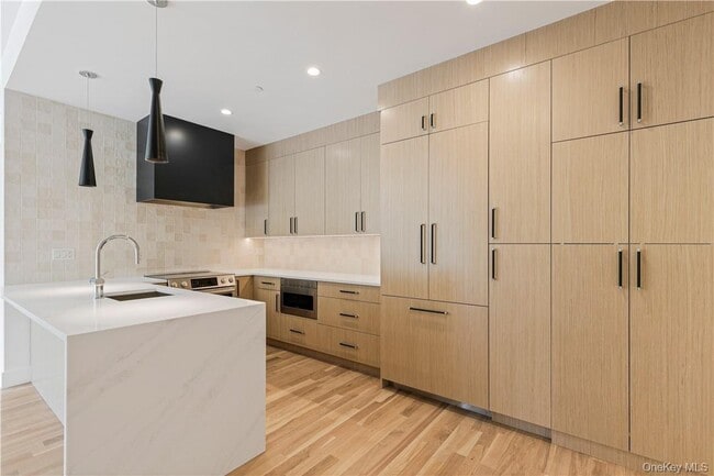 property at 167 Purchase St