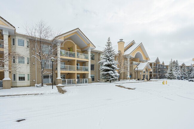 Sierras of Country Hills in Calgary, AB - Building Photo - Building Photo