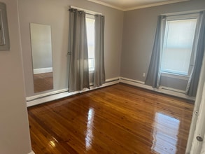 54 Eaton St in Lawrence, MA - Foto de edificio - Building Photo