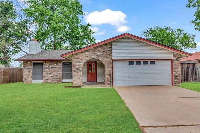 10302 Timbercrest Ln