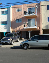 625 Sylvan St in Daly City, CA - Building Photo - Building Photo