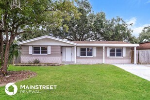 4031 Claremont Dr in New Port Richey, FL - Building Photo