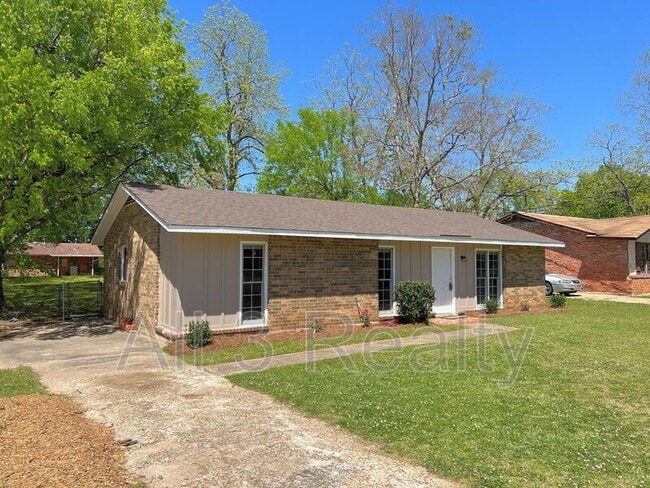 641 Groveland Dr in Montgomery, AL - Building Photo - Building Photo