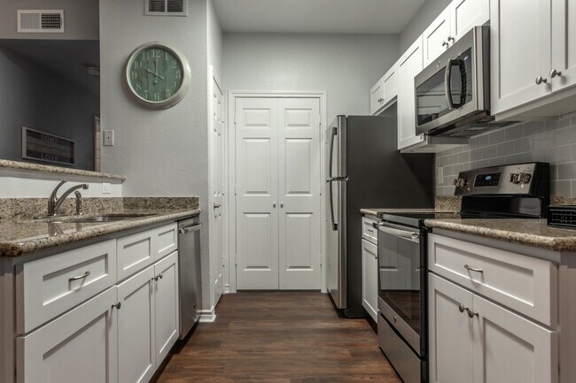 Lakebridge Apartments Houston Tx Apartments