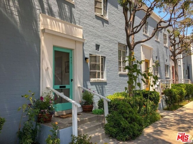 property at 6200 W 3rd St