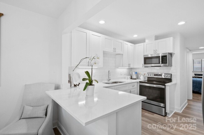 property at 7916 Horse Chestnut Ln
