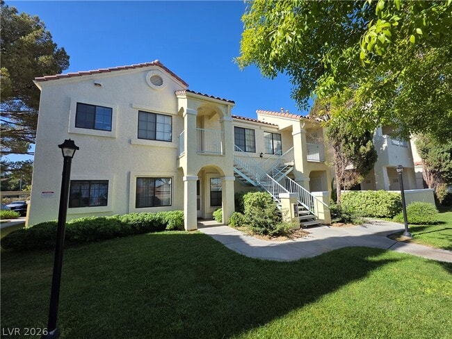 property at 4865 S Torrey Pines Dr