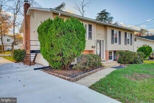 4224 Kinmount Rd in Lanham, MD - Building Photo