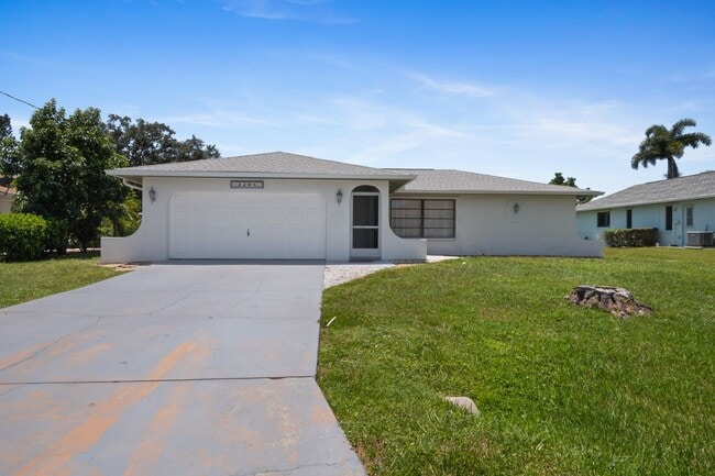 property at 2208 SE 16th St