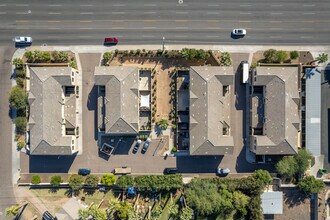 Papago Vista Townhomes in Phoenix, AZ - Building Photo - Building Photo