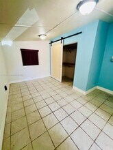 7081 Liberty St in Hollywood, FL - Building Photo - Building Photo