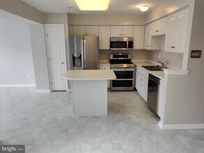 5032 Finsbury Rd in Rosedale, MD - Building Photo - Building Photo