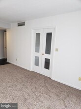 801 Pennsylvania Ave NW-Unit -1210 in Washington, DC - Building Photo - Building Photo