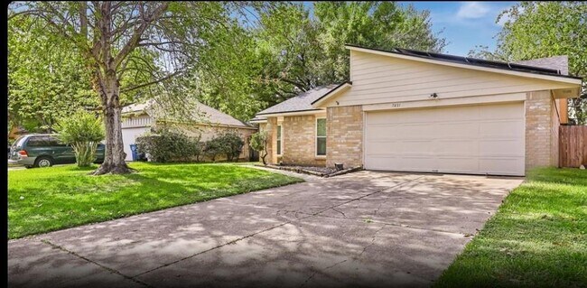 7851 Battlepine Dr in Houston, TX - Building Photo - Building Photo
