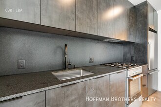 10700 Tabor St in Los Angeles, CA - Building Photo - Building Photo