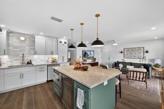 5153 Salmon Dr SE in St. Petersburg, FL - Building Photo - Building Photo