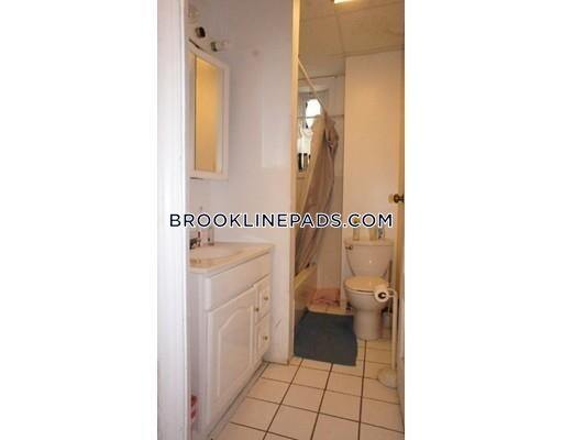 13 Perry St-Unit -1 in Somerville, MA - Building Photo - Building Photo