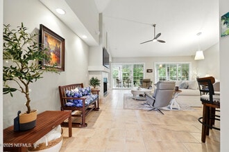 330 N Shore Cir in St. Augustine, FL - Building Photo - Building Photo