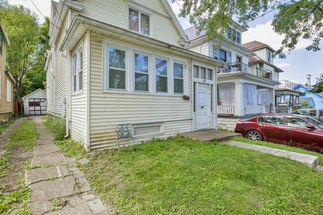 102 Briscoe Ave in Buffalo, NY - Building Photo - Building Photo