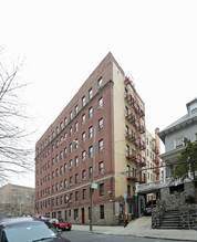 311 Bedford Park in Bronx, NY - Foto de edificio - Building Photo