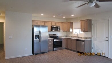 2200 Sandwood Dr in Lake Havasu City, AZ - Building Photo - Building Photo