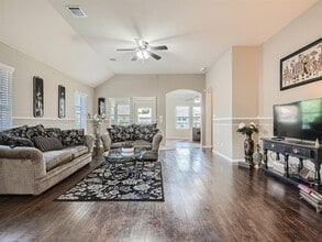 8241 Arezzo Dr in Round Rock, TX - Building Photo - Building Photo